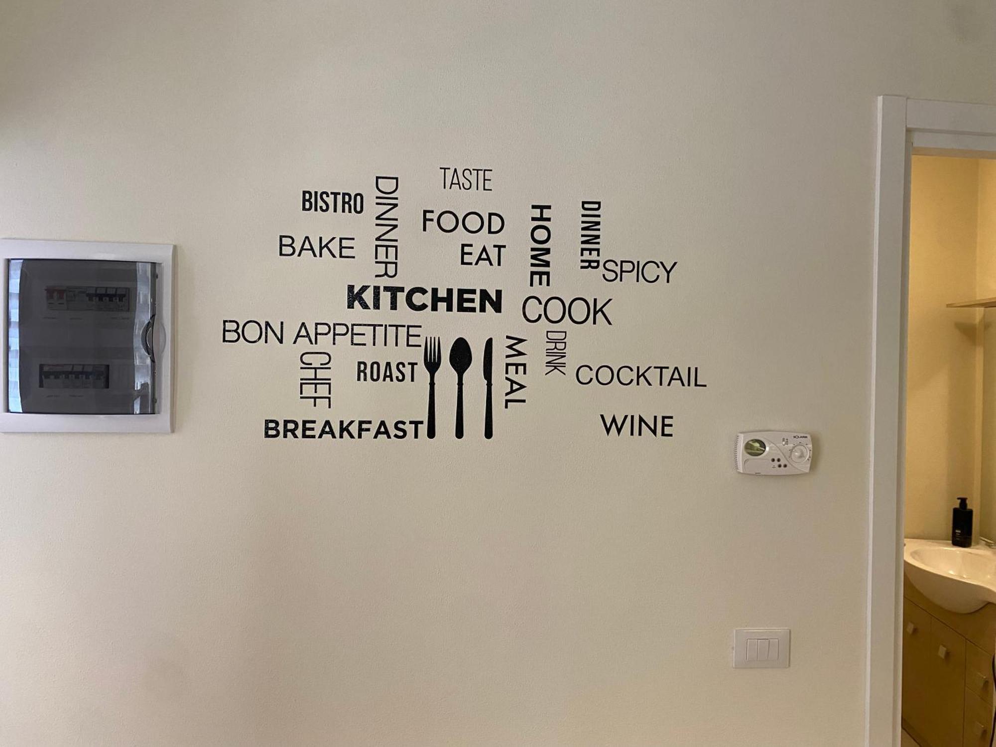 Appartamento Anna - Comfort E Stile In Centro Storico Imola Esterno foto