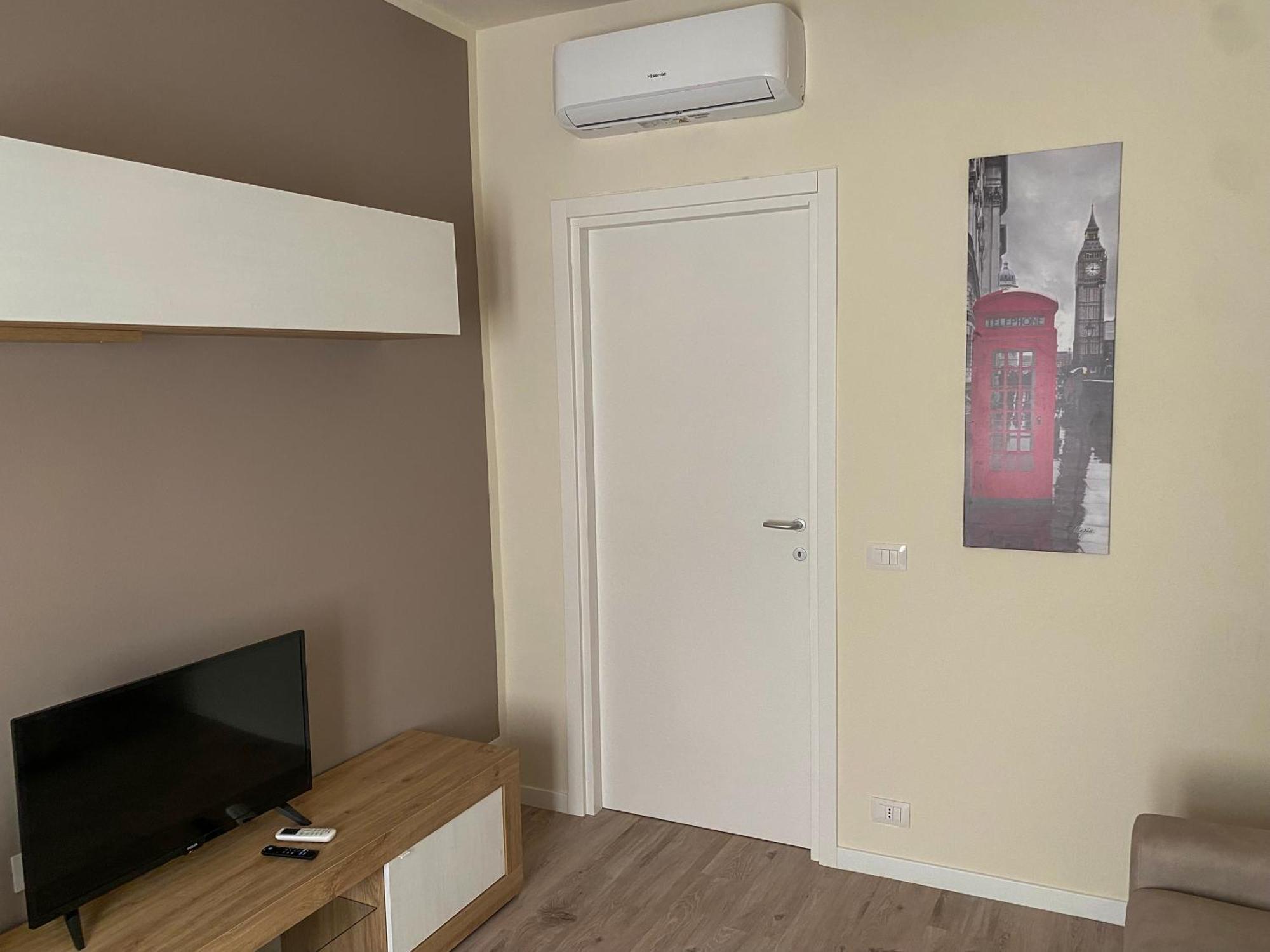 Appartamento Anna - Comfort E Stile In Centro Storico Imola Esterno foto