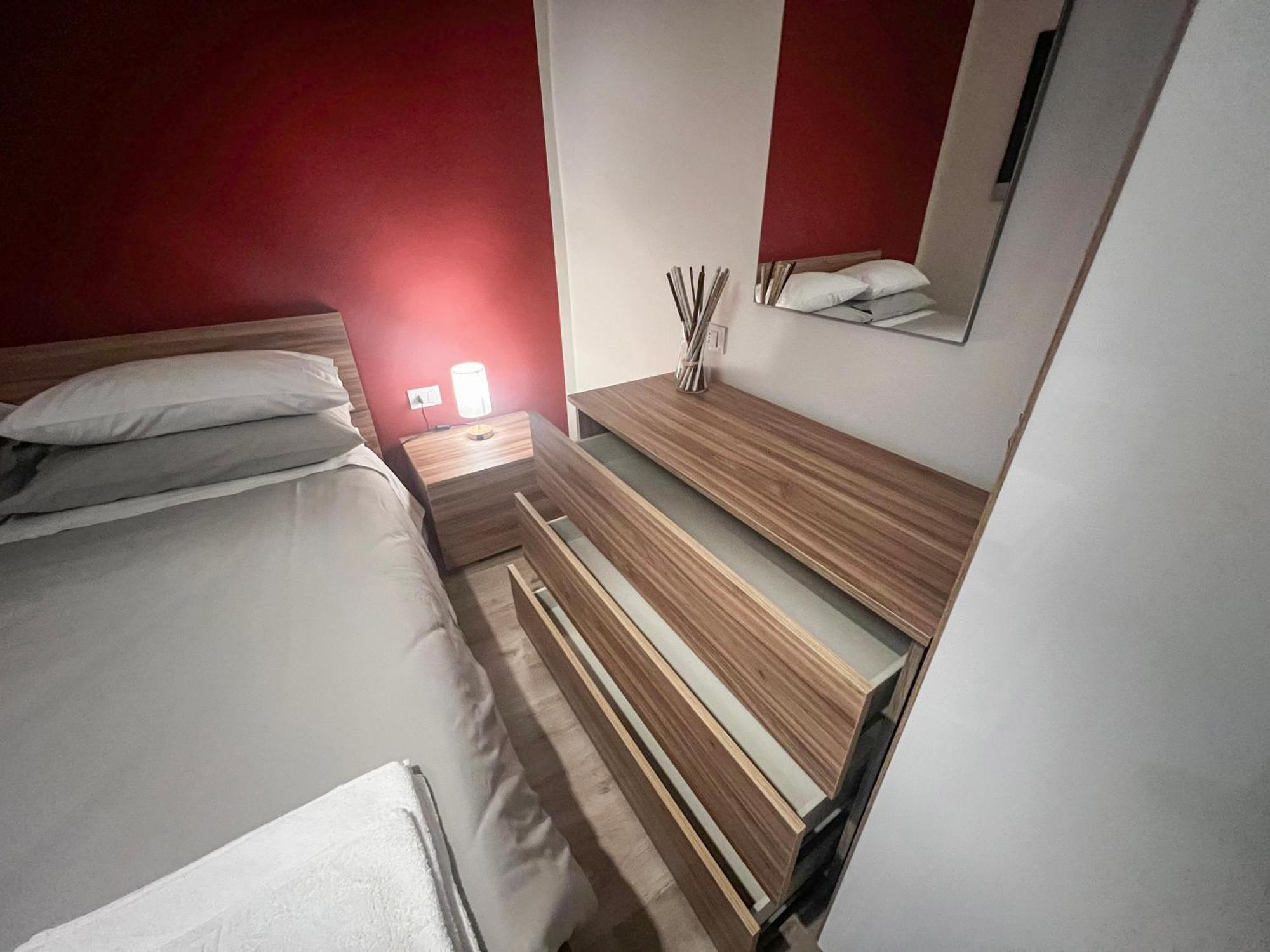Appartamento Anna - Comfort E Stile In Centro Storico Imola Esterno foto