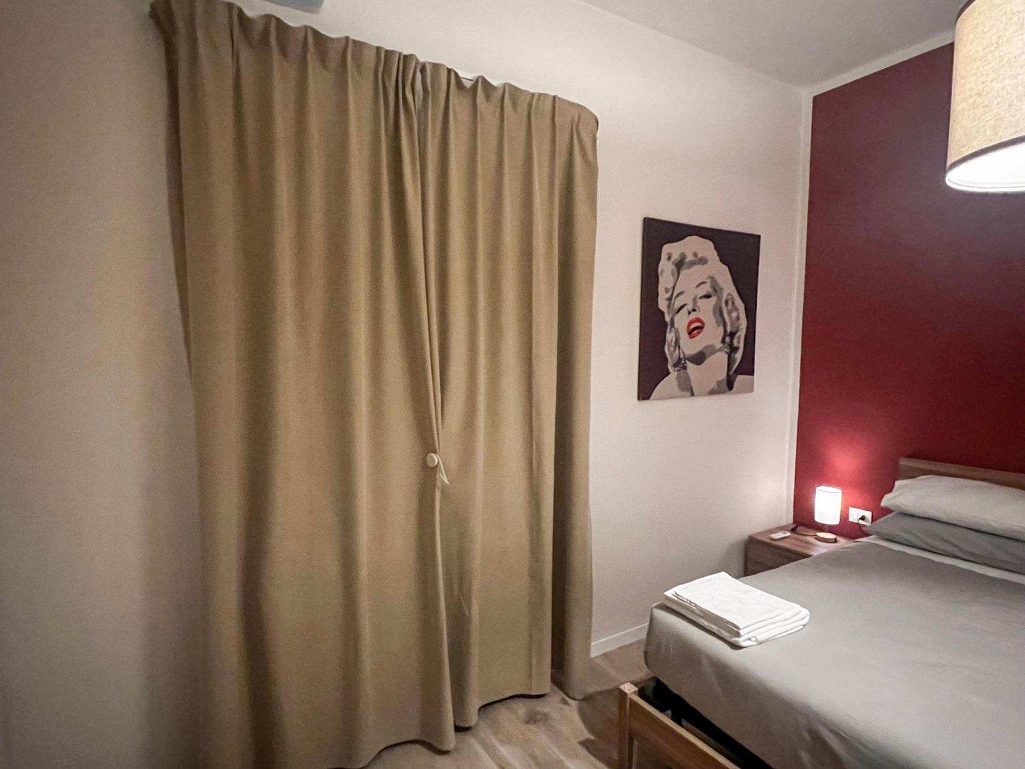 Appartamento Anna - Comfort E Stile In Centro Storico Imola Esterno foto
